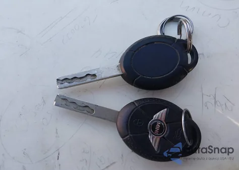 2006 Mini Cooper S z USA, uszkodzony, nr VIN WMWRE33526TL16599